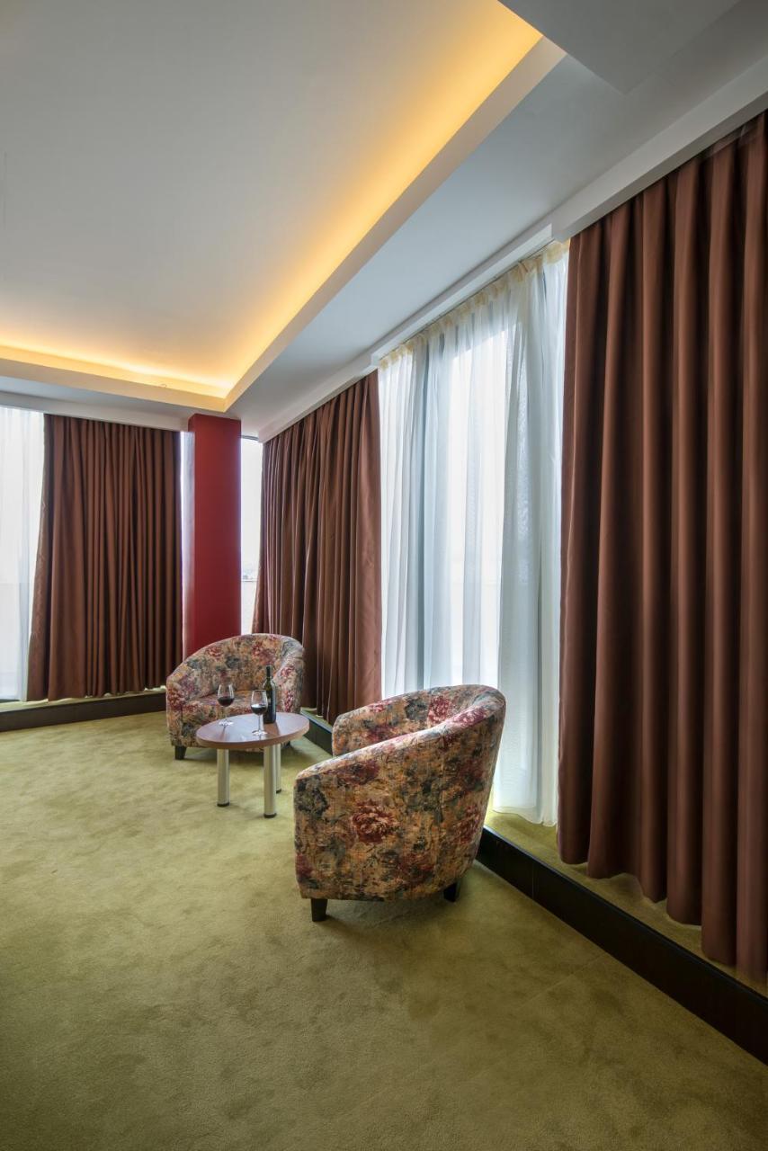Veranova Hotel Tbilisi Exterior photo
