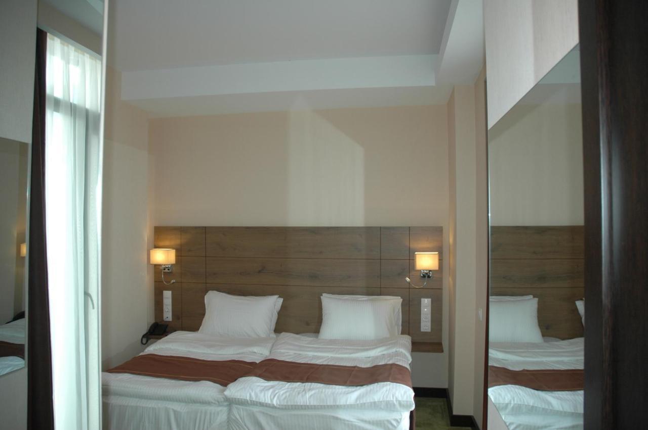 Veranova Hotel Tbilisi Exterior photo
